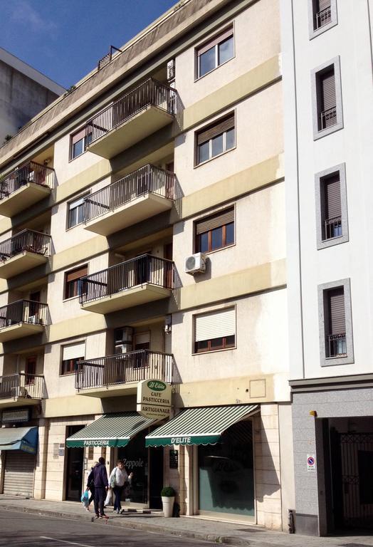 Mimi Rooms Cagliari Buitenkant foto